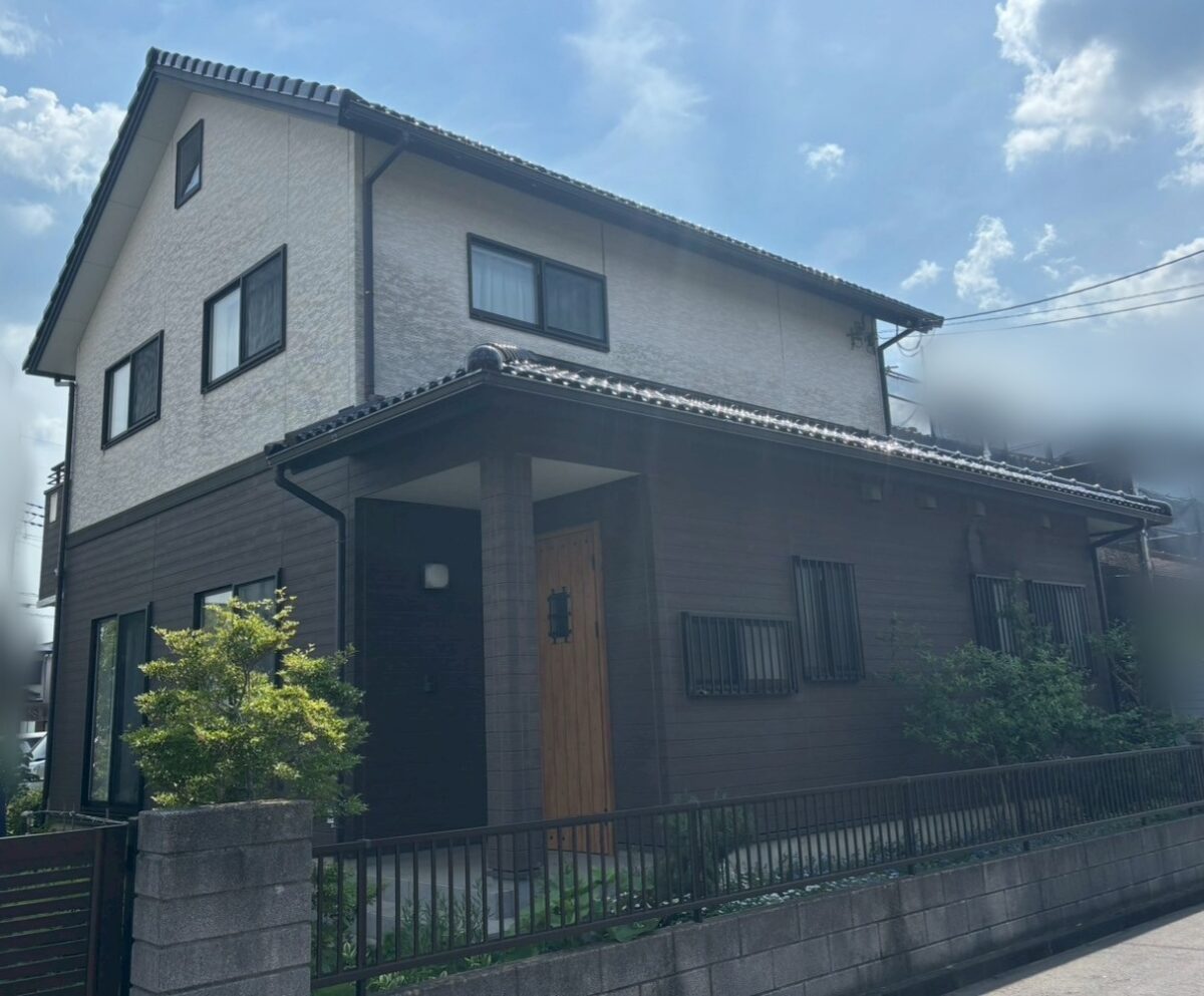 塗装とシール打ち替えで、外壁が美しく安心に整いました