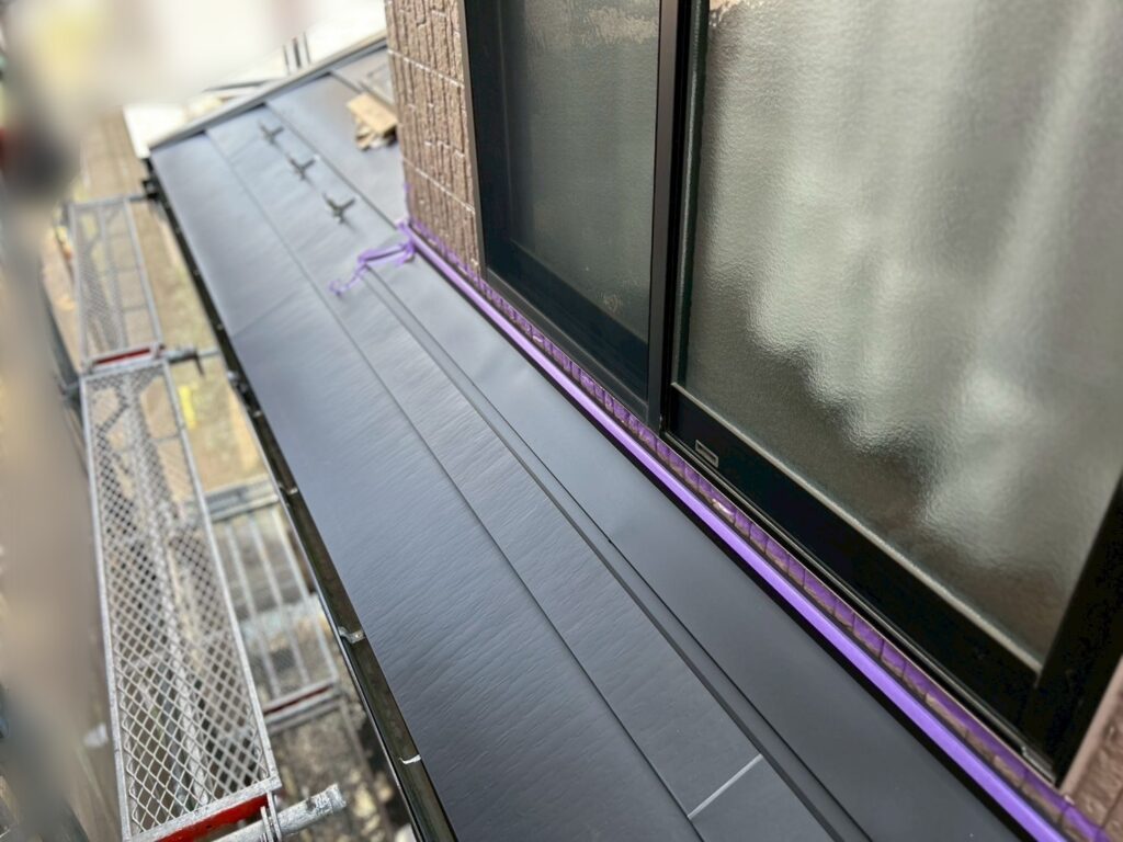 新しい屋根材設置