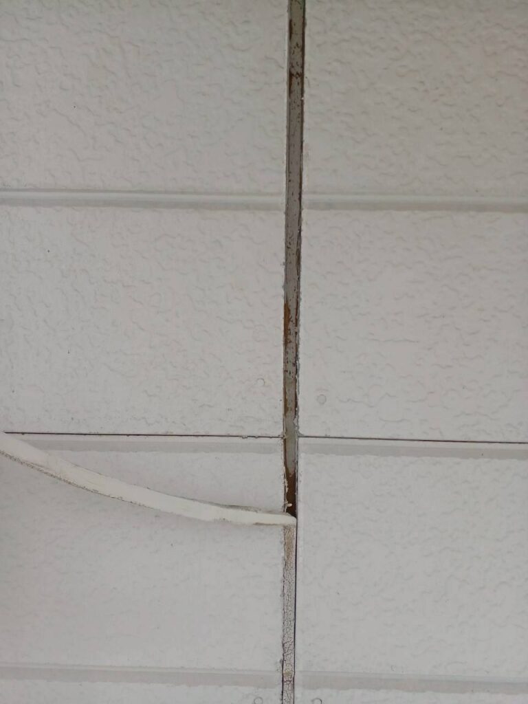 古いシール撤去