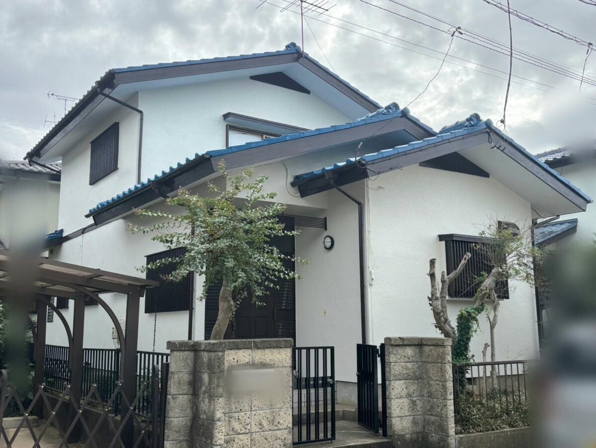 鮮やかブルーの屋根で美観＆耐久性アップ