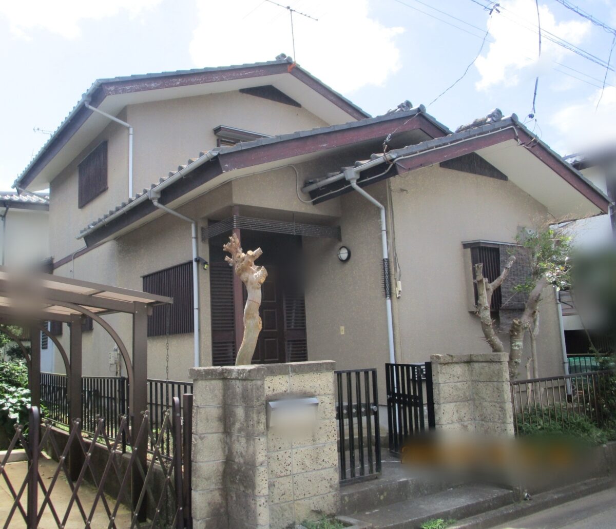 鮮やかブルーの屋根で美観＆耐久性アップ