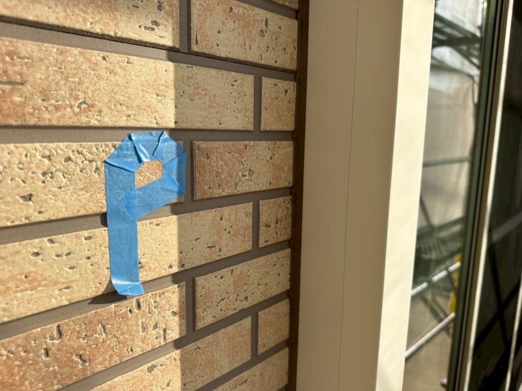 サッシ周りシール補修前