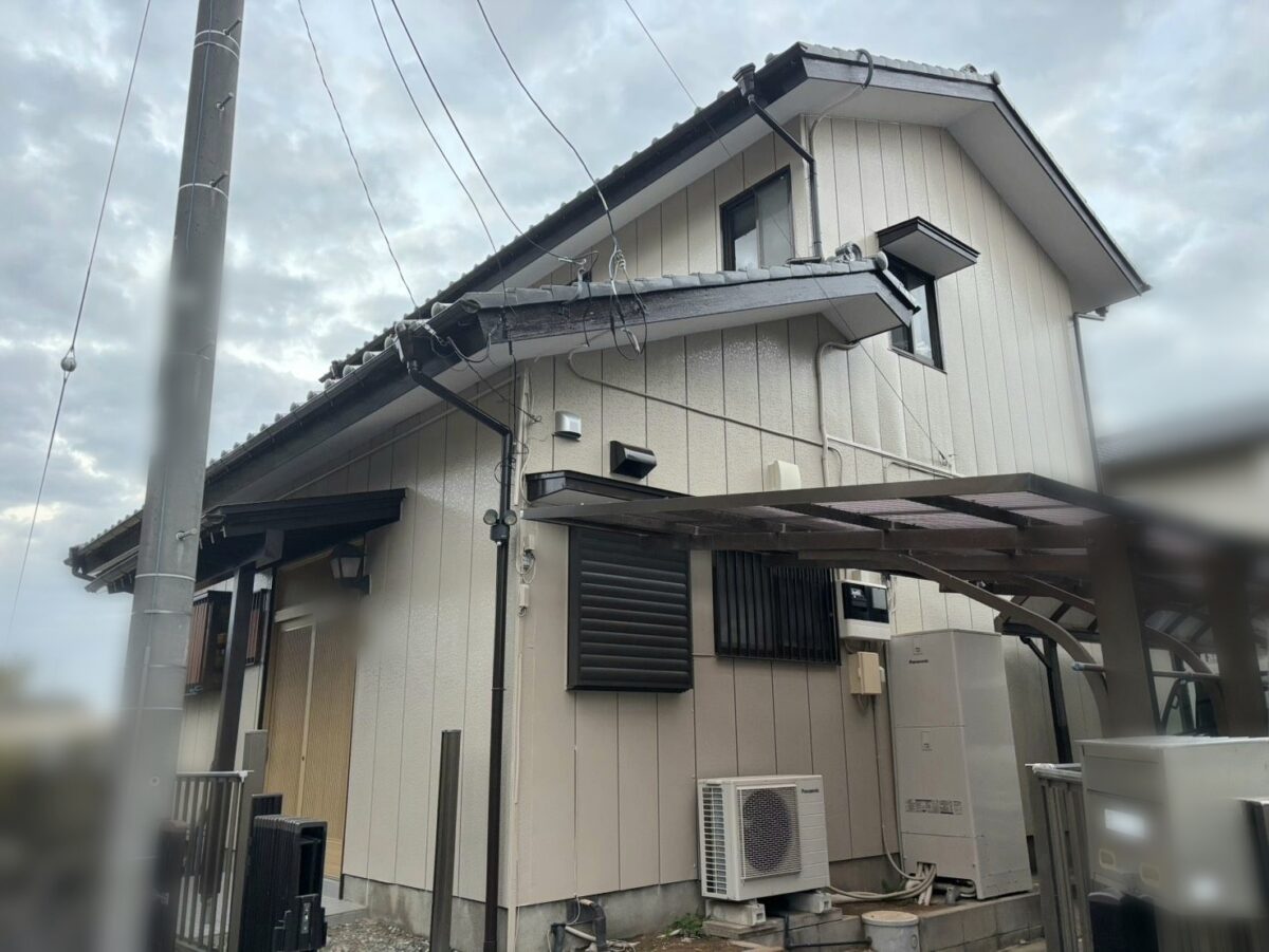 傷んだ軒天を上張り補修・外壁塗装で耐久性アップ